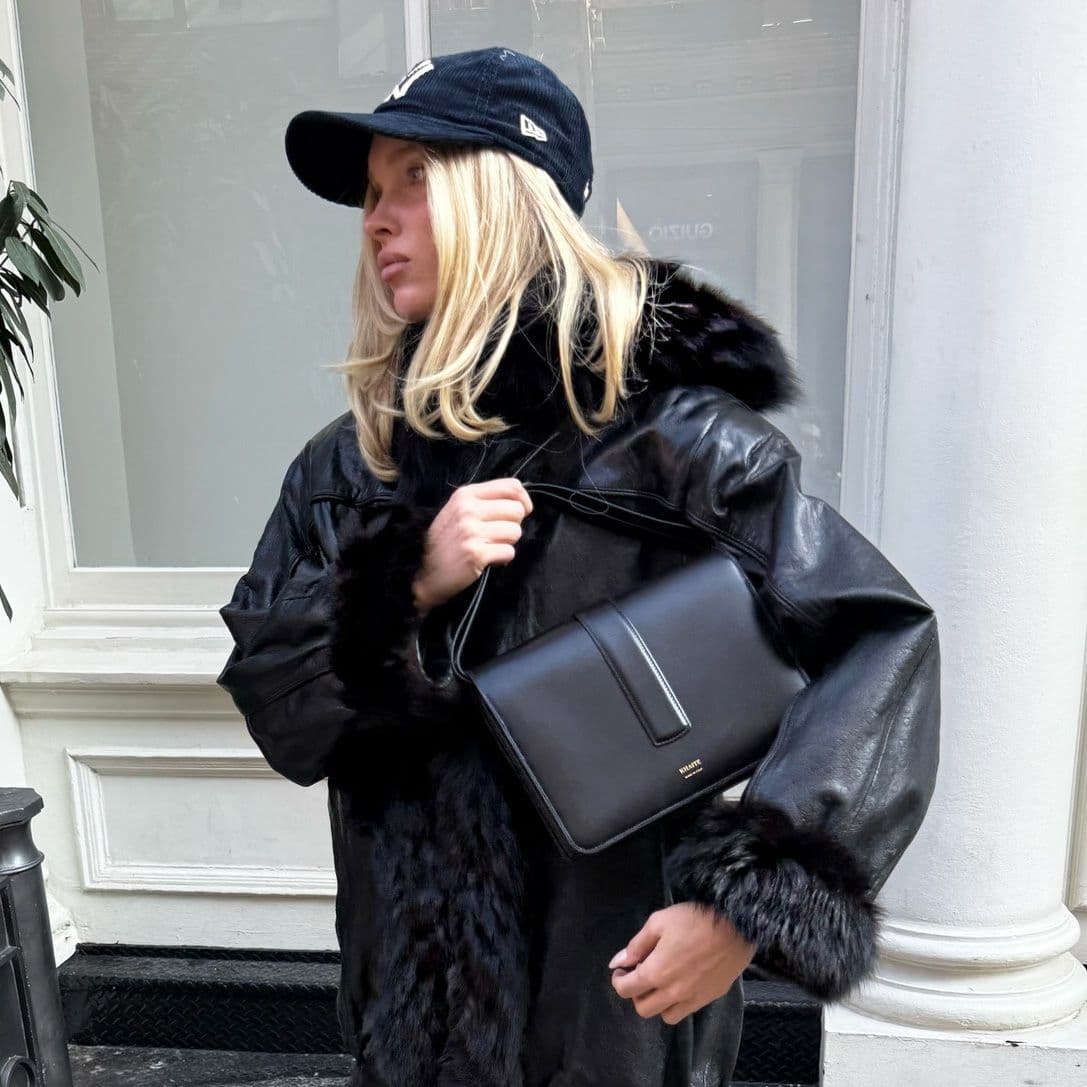 This Is the Jeans Color Trend Everyone Is Wearing With High Heels (No, It Isn't Black)