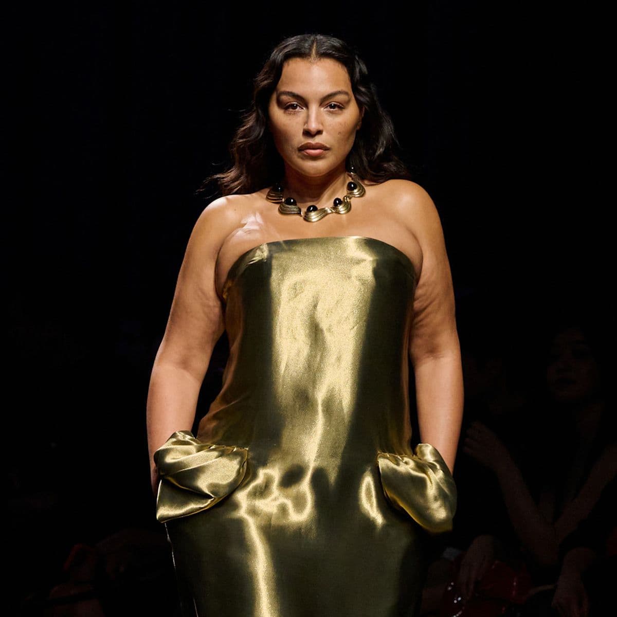 From Elegant Sailor Uniforms to Molten Flapper Dresses, Ferragamo Is All About 1920s Speakeasy Style