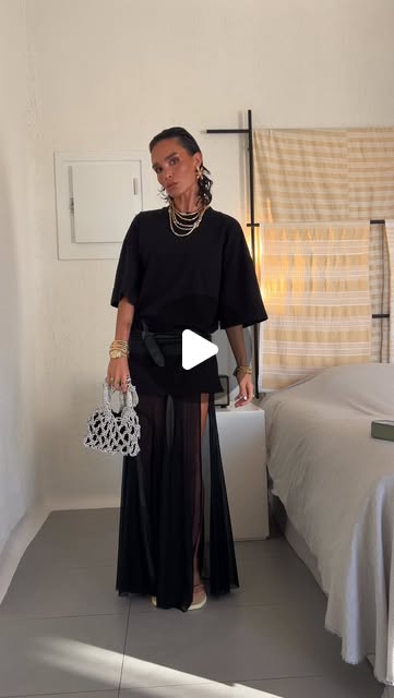 Getting ready for dinner on holiday 🍝 skirt & bag @roar.cruise