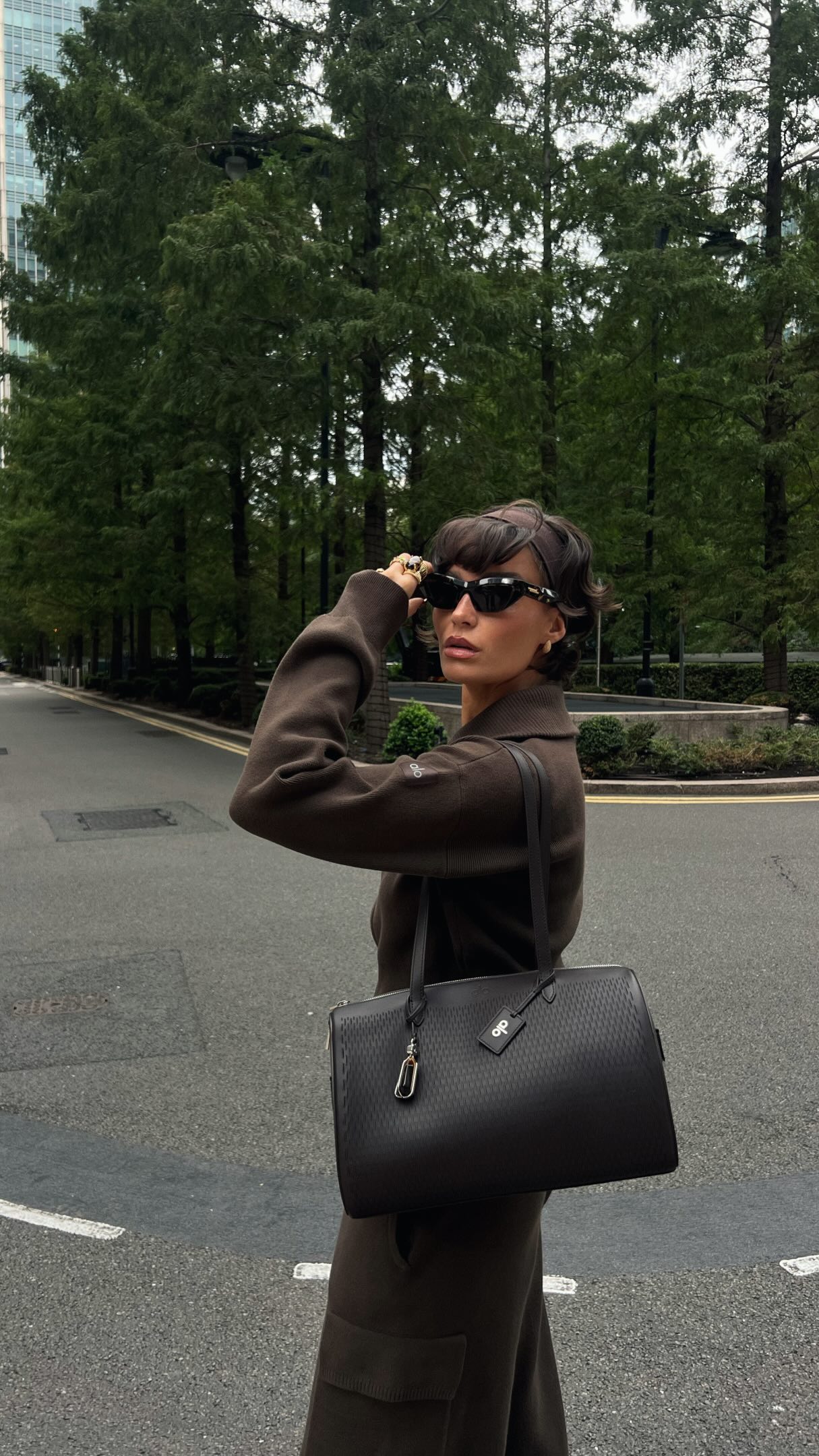 The essential tote for mastering unpredictable forecasts in effortless style